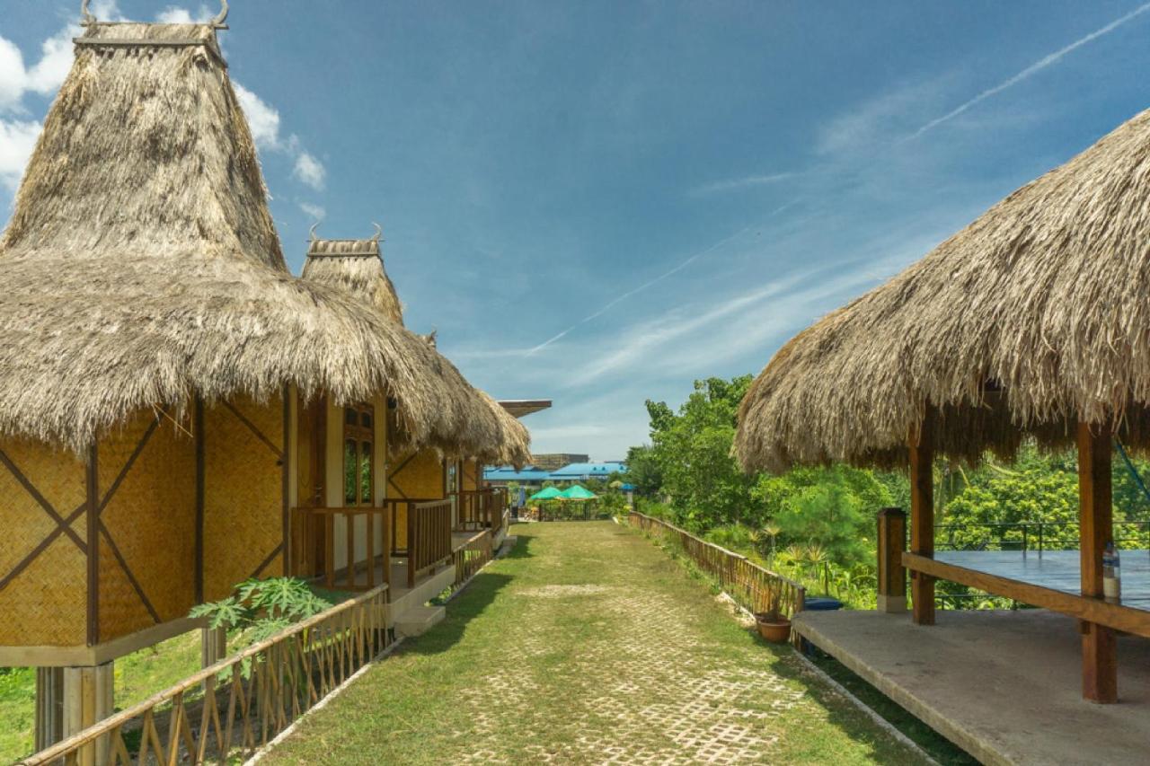 Reddoorz @ Tambolaka Sumba Hotel Lokokaki Eksteriør billede