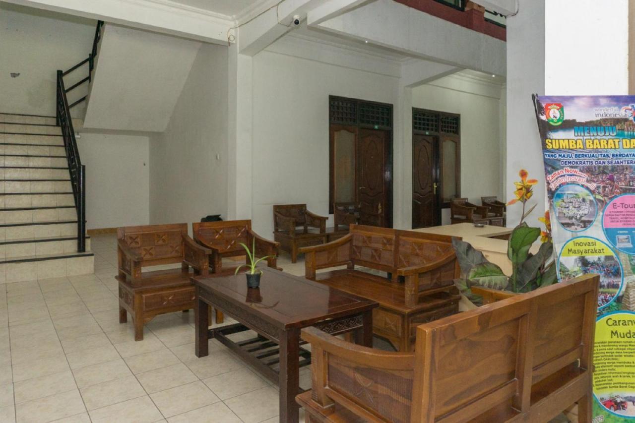 Reddoorz @ Tambolaka Sumba Hotel Lokokaki Eksteriør billede