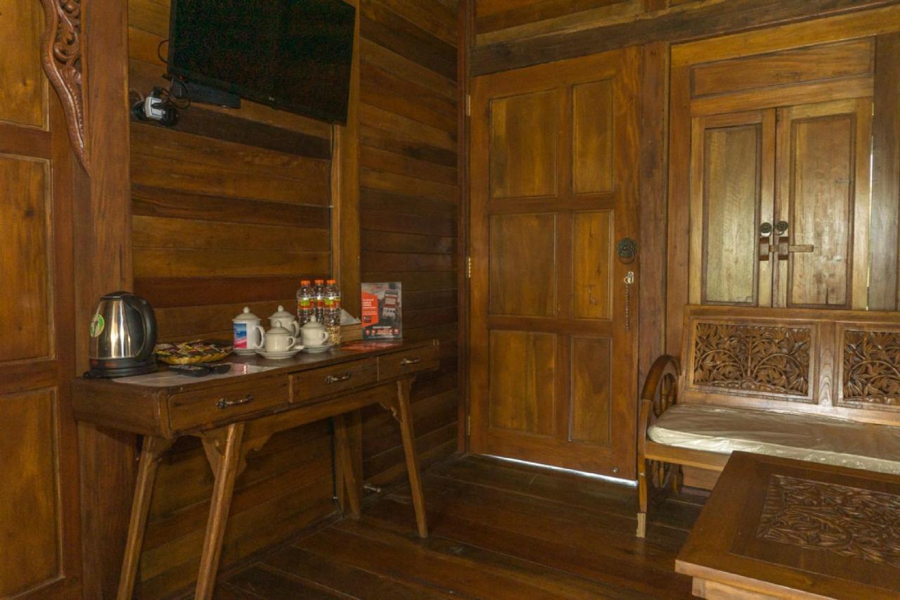 Reddoorz @ Tambolaka Sumba Hotel Lokokaki Eksteriør billede